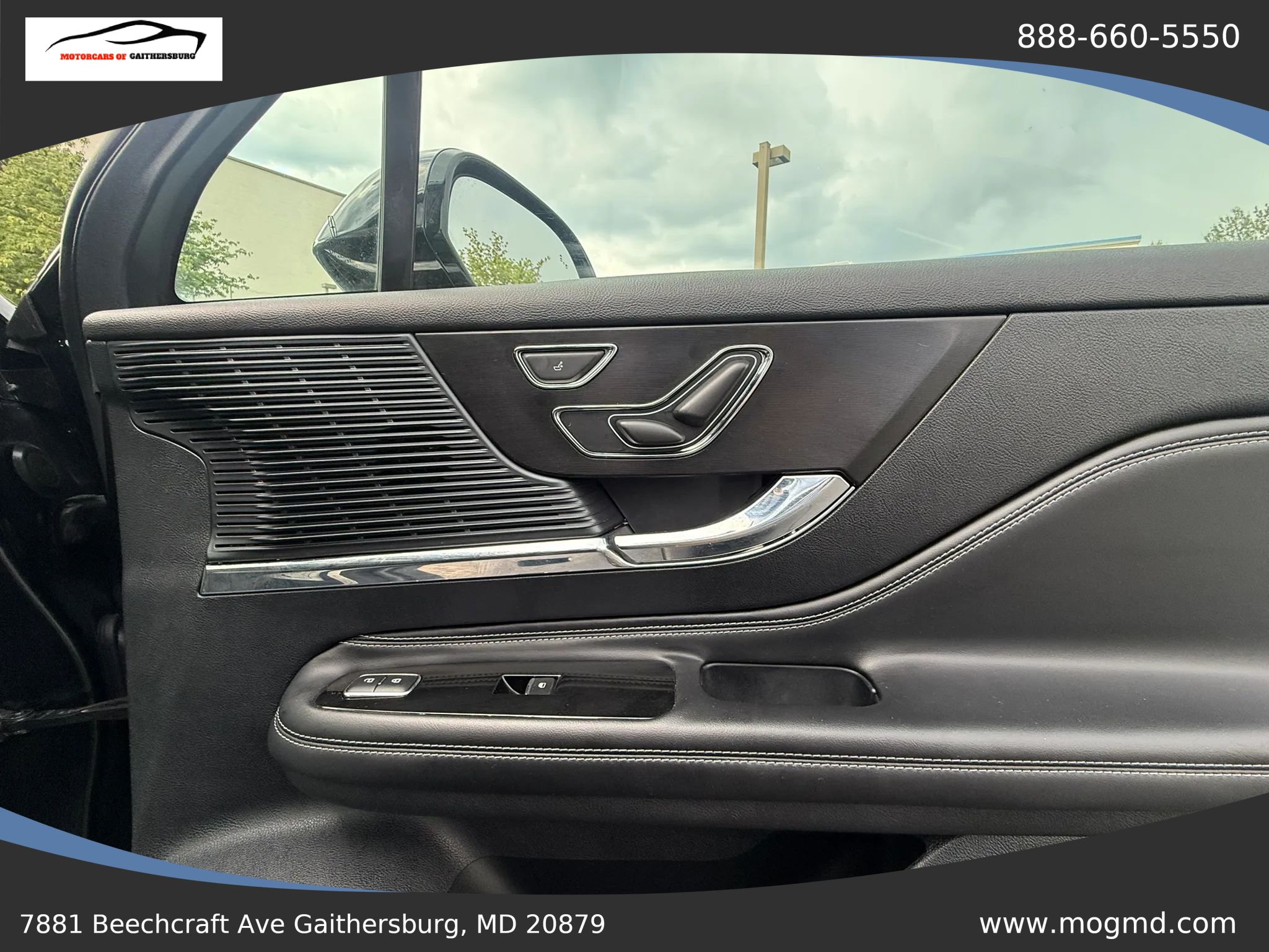Used 2022 Lincoln Corsair AWD w/ Premium Package image 18