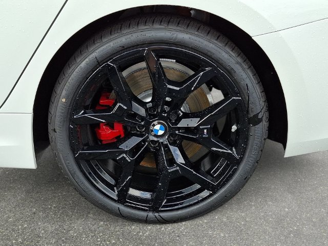 New 2026 BMW 330i xDrive Sedan w/ M Sport Package AWD/4WD image 8