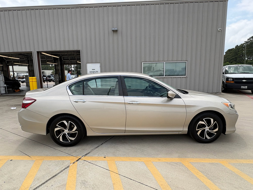 Used 2016 Honda Accord LX image 9