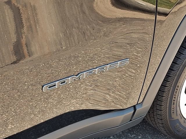 Used 2018 Jeep Compass Sport FWD image 28