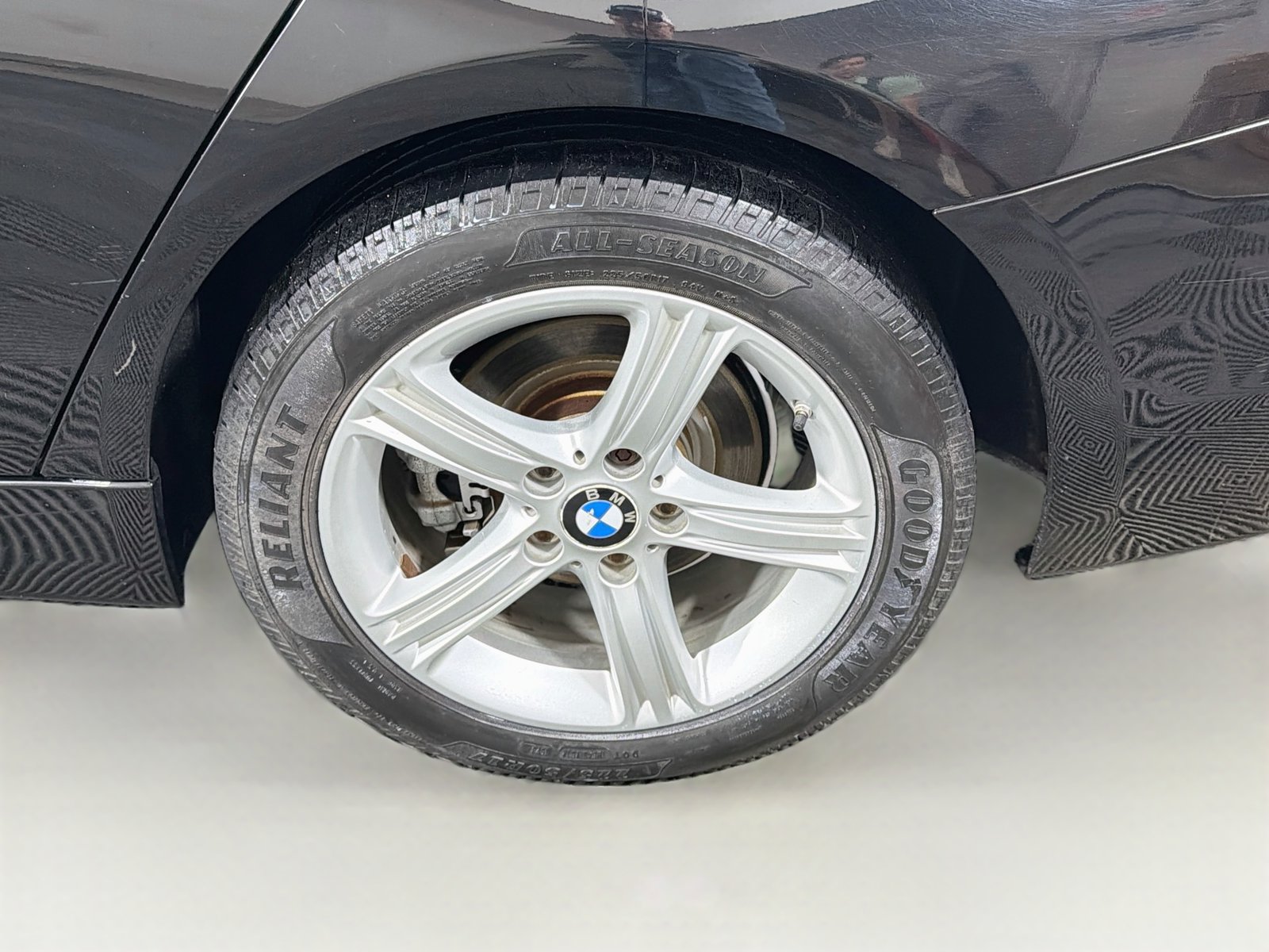 Used 2014 BMW 320i Sedan RWD image 31