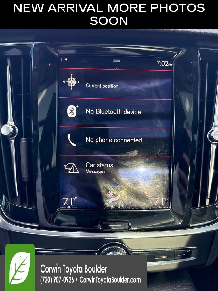 Used 2018 Volvo S90 T5 Momentum w/ Convenience Package FWD image 11