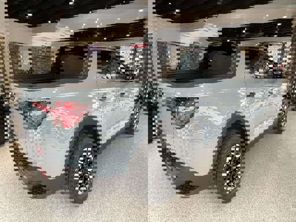 New 2026 Hyundai Santa Cruz SE image 3