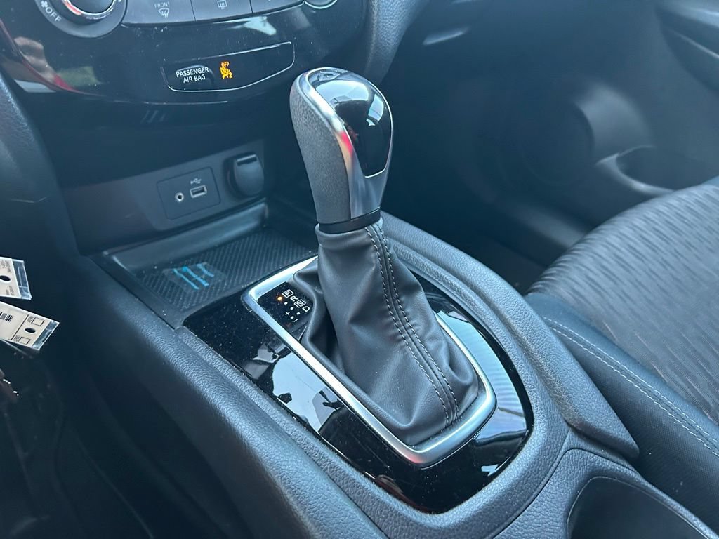 Used 2018 Nissan Rogue S FWD image 27