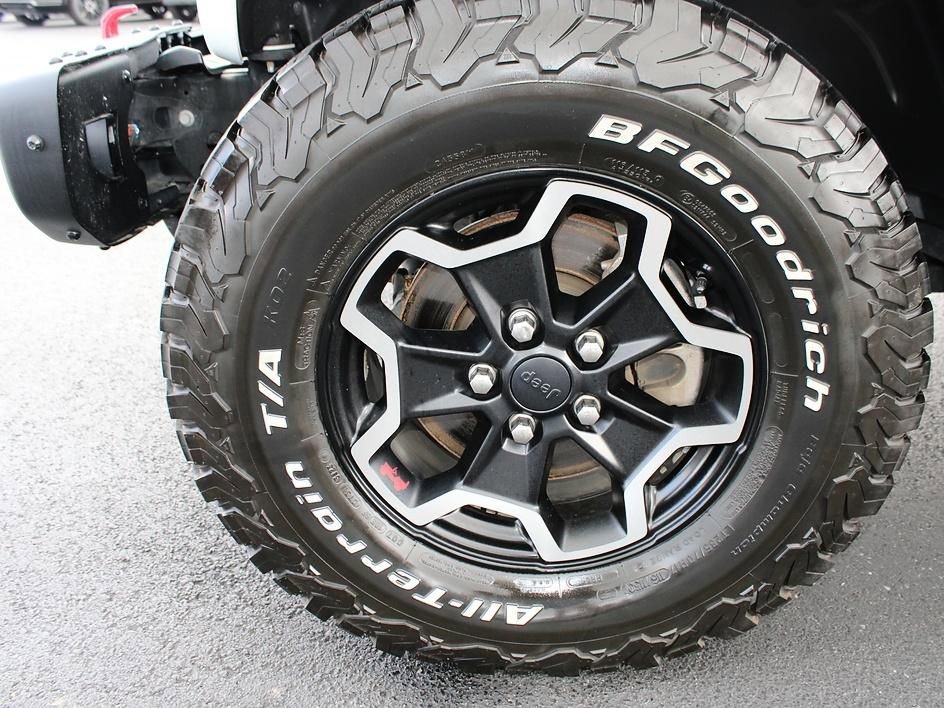 Used 2020 Jeep Gladiator Rubicon AWD/4WD image 24