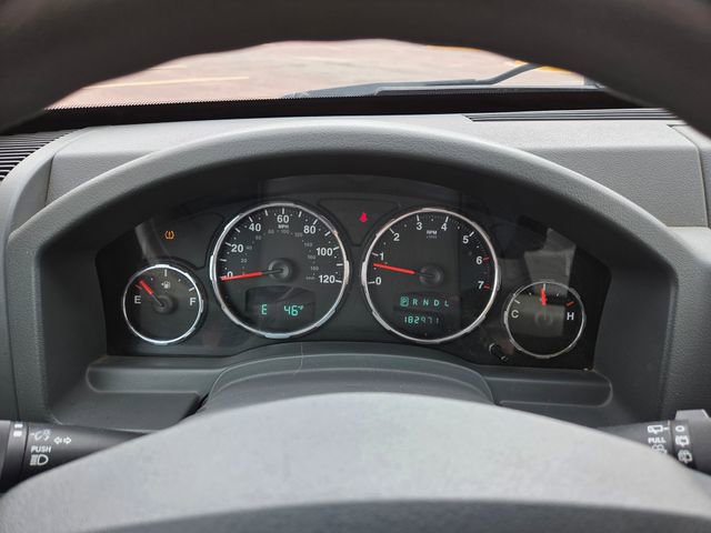 Used 2008 Jeep Liberty Sport w/ Popular Equipment Group AWD/4WD image 18