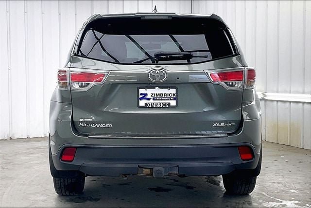 Used 2015 Toyota Highlander XLE AWD/4WD image 4