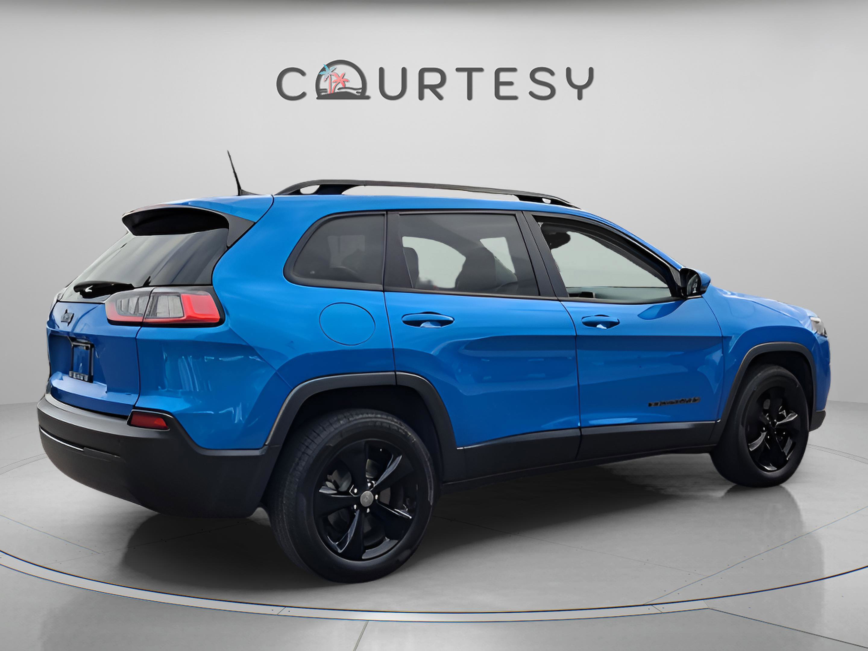 Used 2020 Jeep Cherokee Latitude Plus image 5