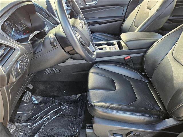 Used 2022 Ford Edge Titanium image 15