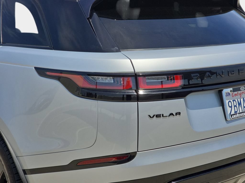 Certified 2022 Land Rover Range Rover Velar R-Dynamic S AWD/4WD image 35