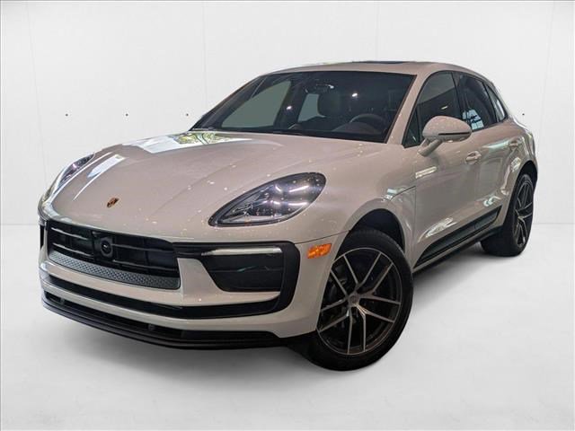 New 2025 Porsche Macan image 1