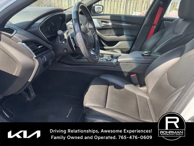 Used 2024 Cadillac CT5 V w/ LPO, ONYX Package image 9