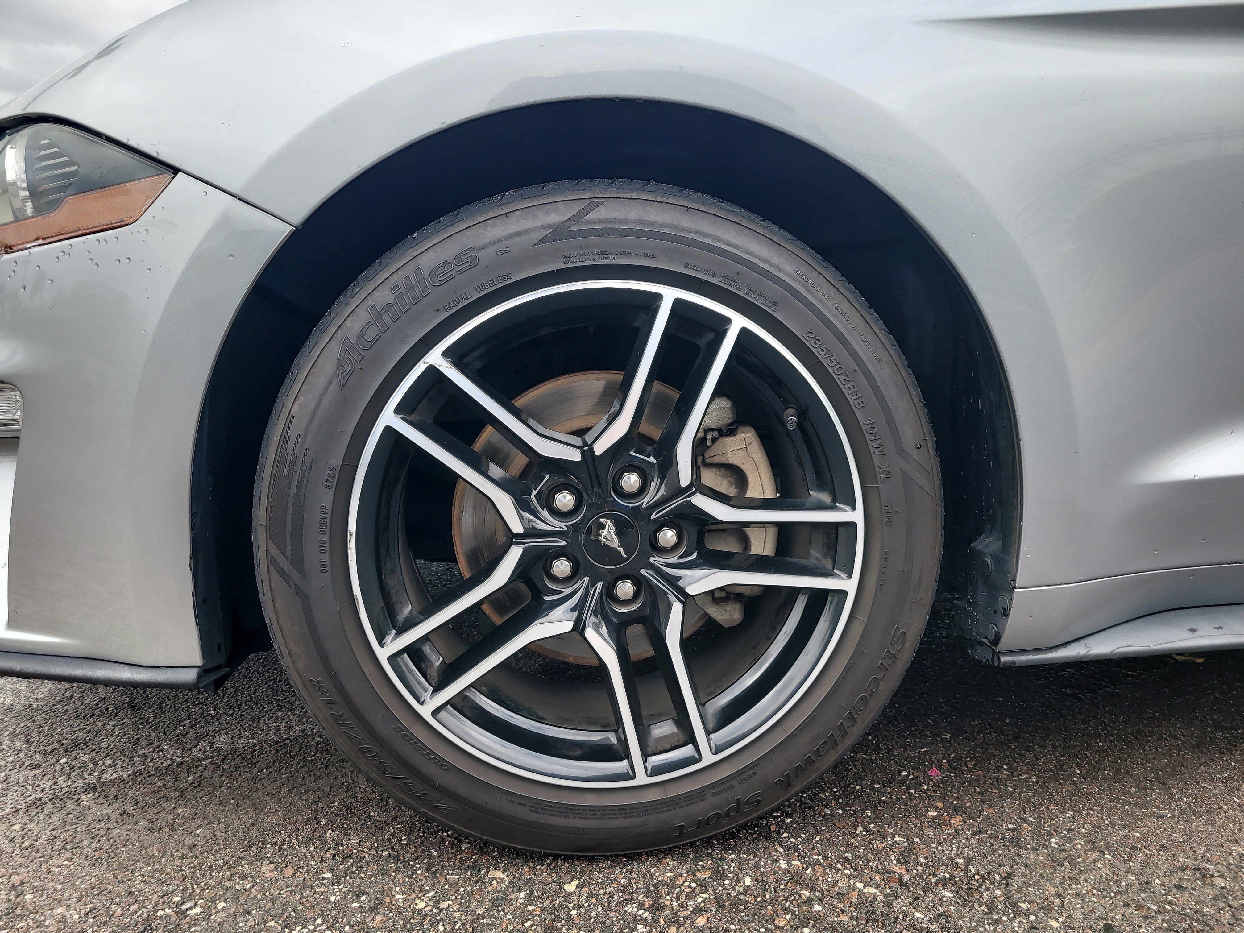 Used 2020 Ford Mustang Premium image 9