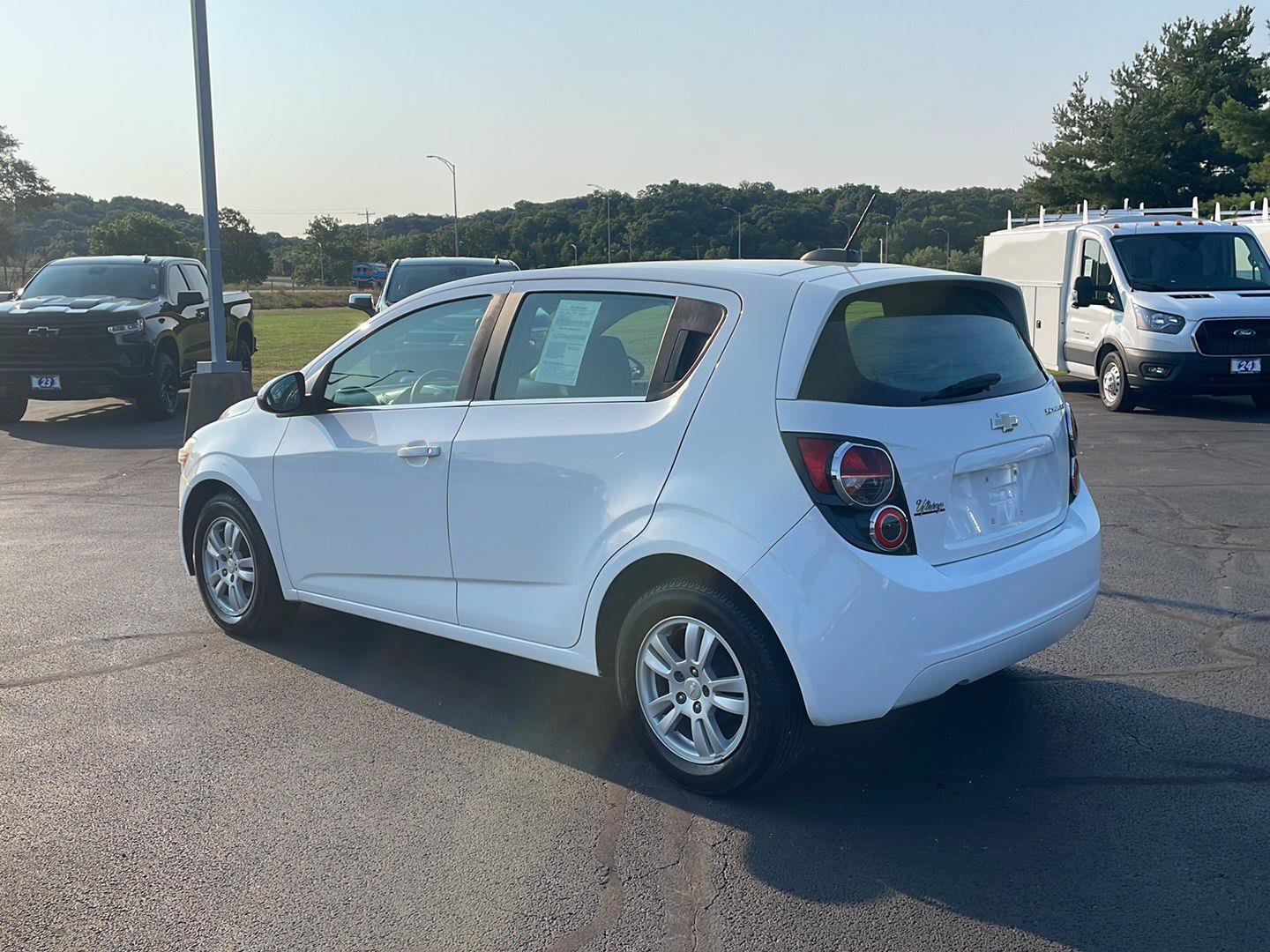 Used 2015 Chevrolet Sonic LT FWD image 3