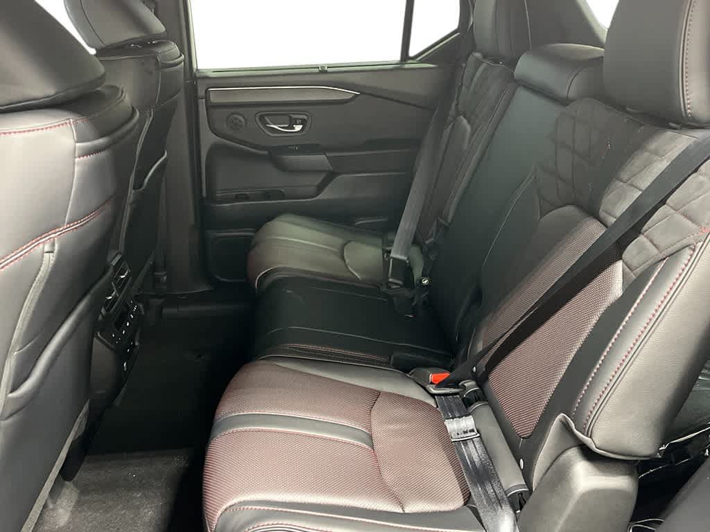 New 2026 Honda Pilot Black Edition image 23