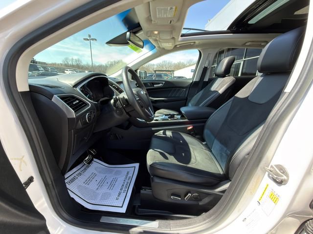 Used 2016 Ford Edge Sport w/ Equipment Group 401A AWD/4WD image 23
