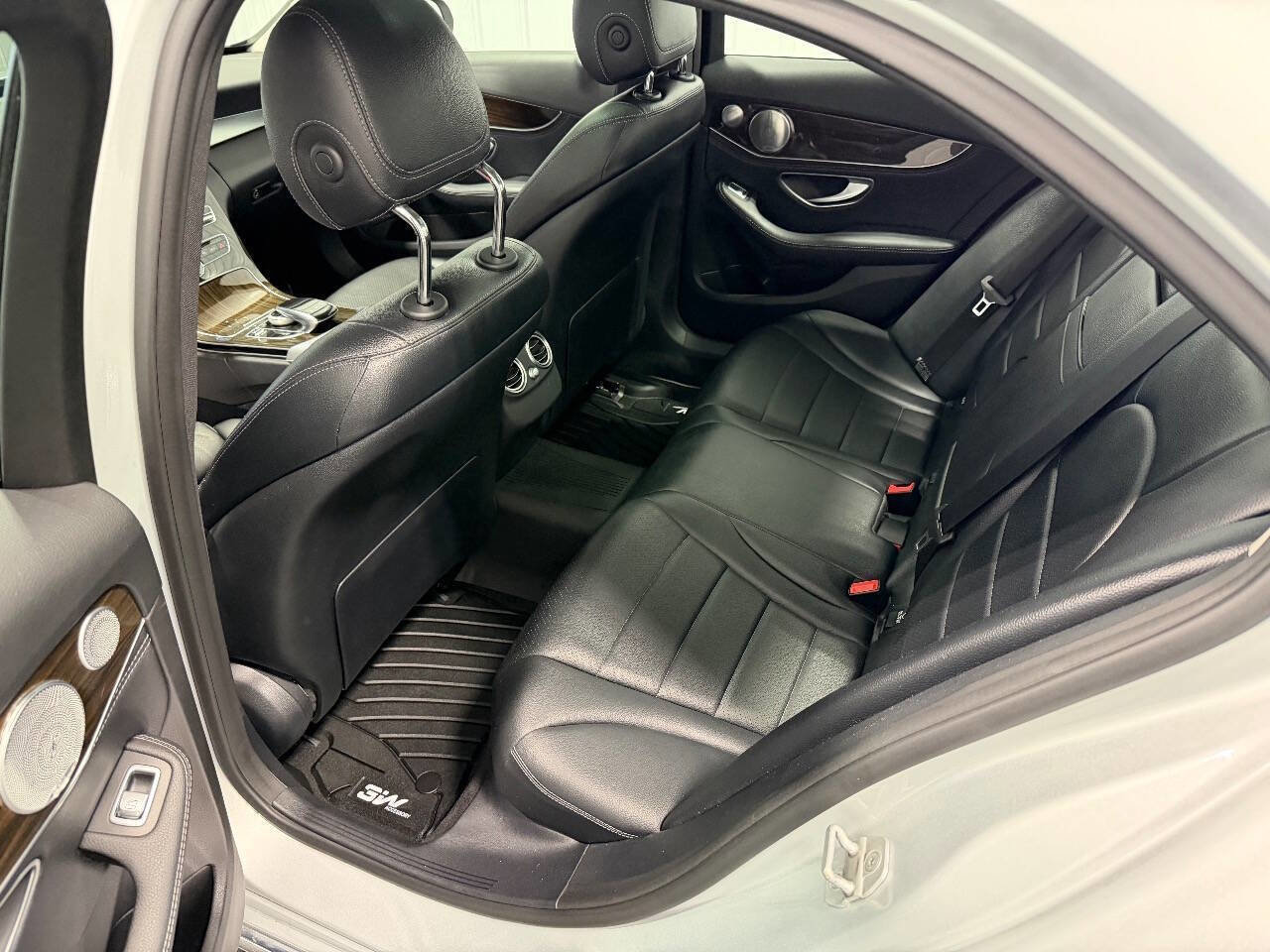 Used 2016 Mercedes-Benz C 300 4MATIC Sedan image 8