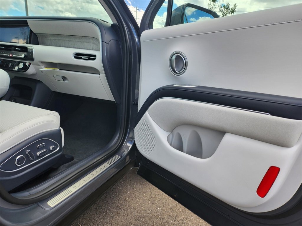 New 2026 Hyundai Palisade Calligraphy image 28