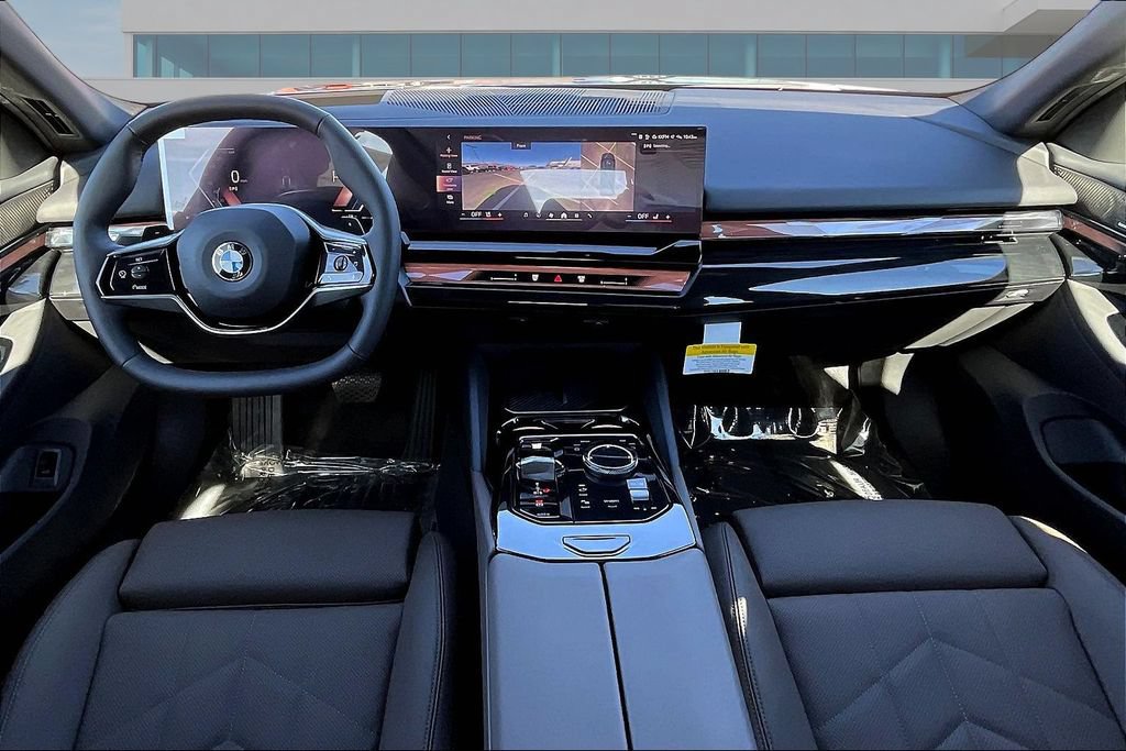 New 2026 BMW 530i xDrive w/ Premium Package AWD/4WD image 5