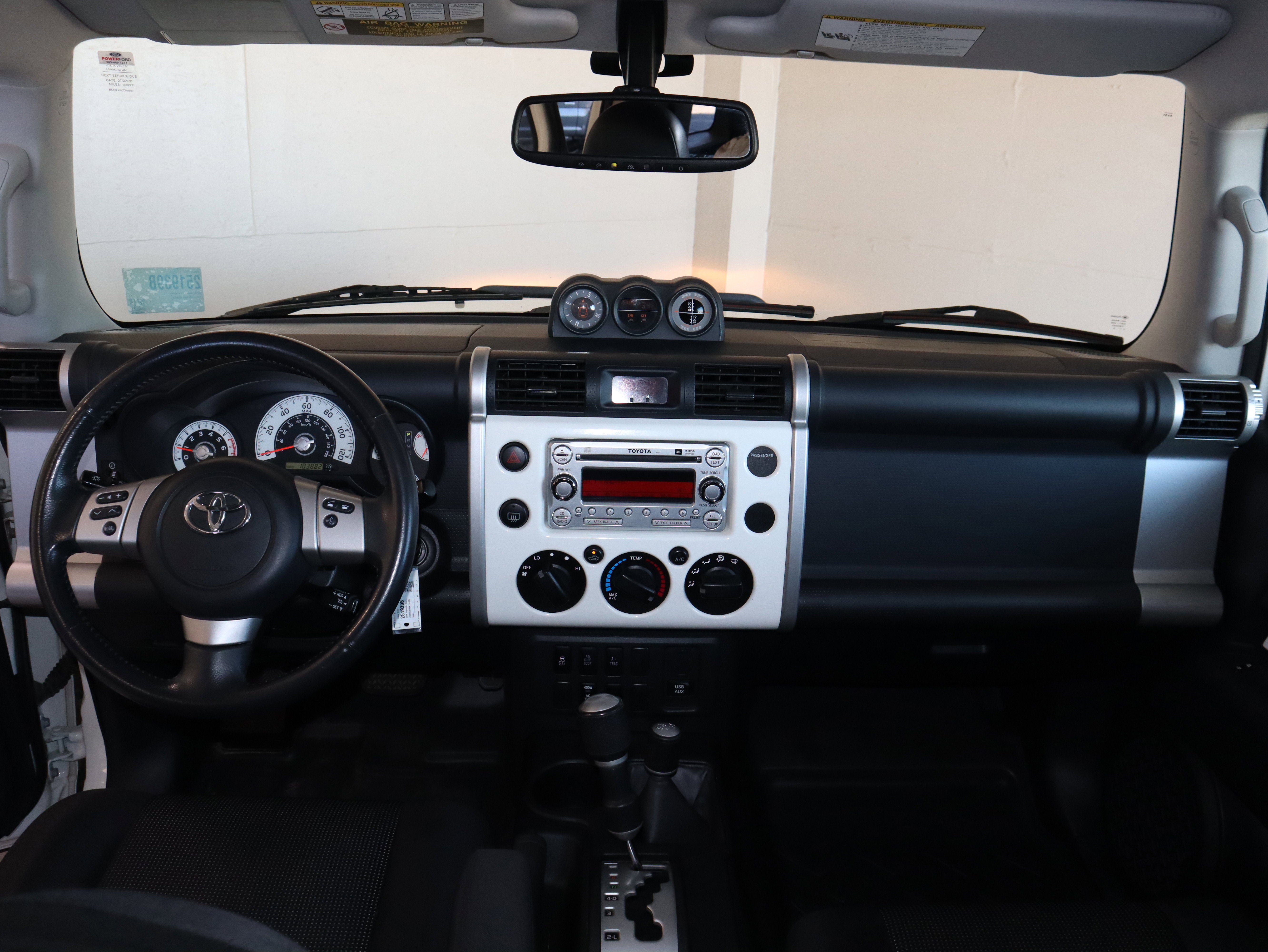 Used 2014 Toyota FJ Cruiser 4WD w/ Upgrade Package image 25