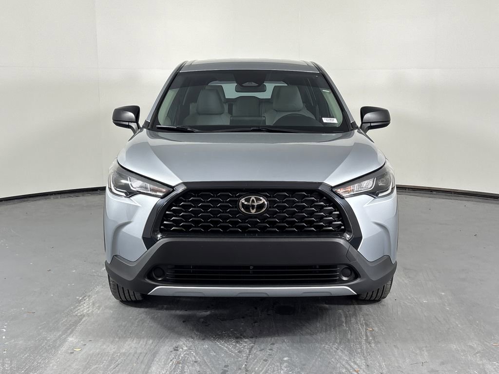 Certified 2024 Toyota Corolla Cross L image 2