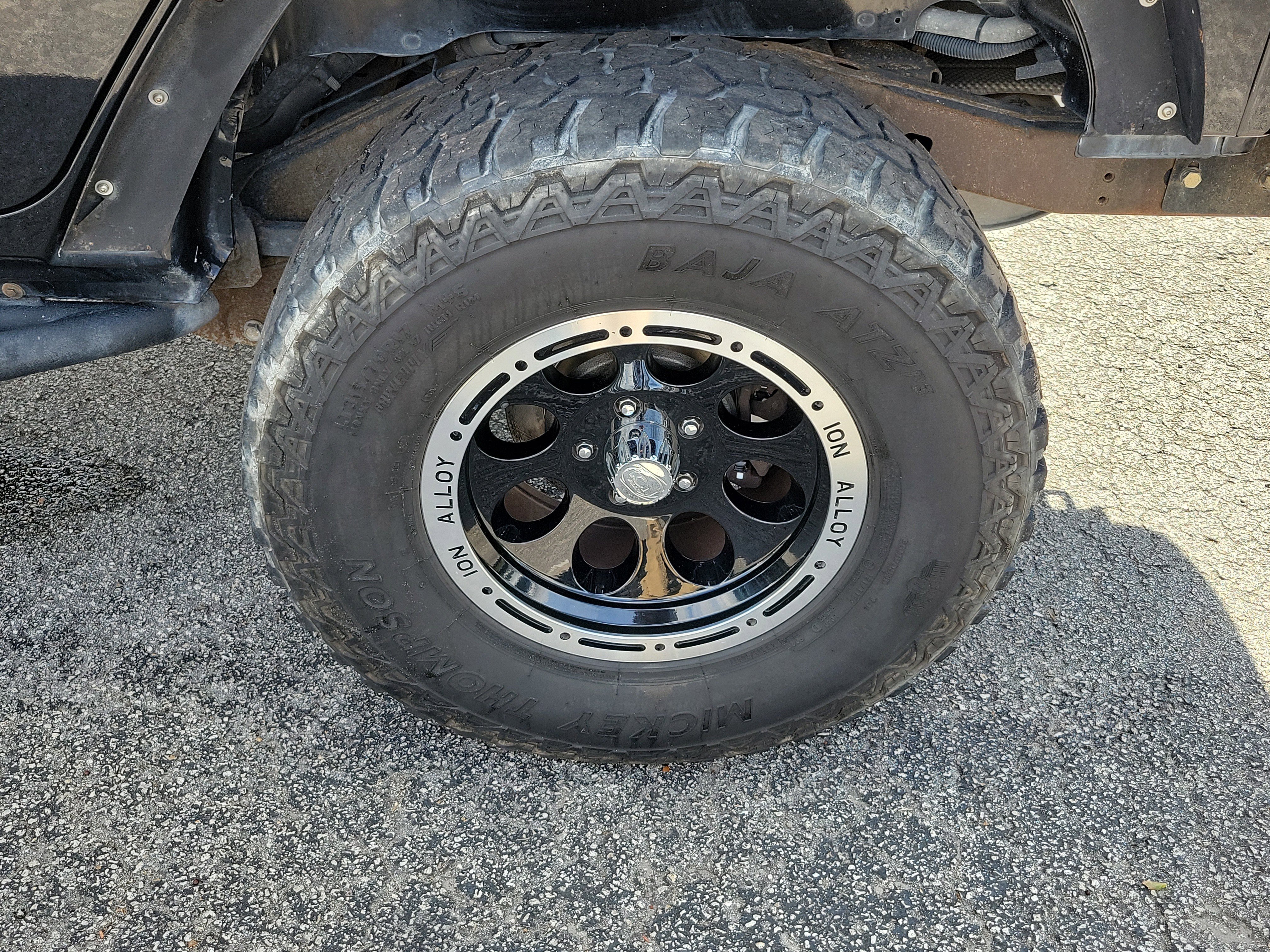 Used 2018 Jeep Wrangler Unlimited Sport S image 34