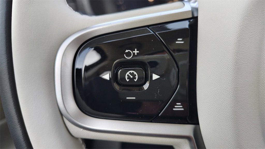 New 2026 Volvo XC90 B6 Ultra image 15