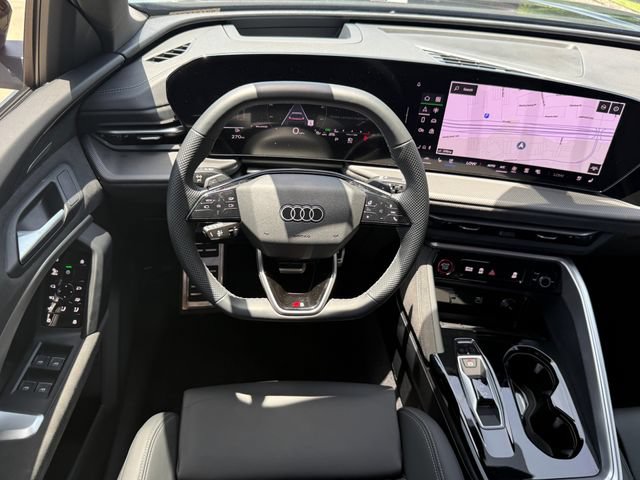 Used 2025 Audi SQ5 Prestige AWD/4WD image 26