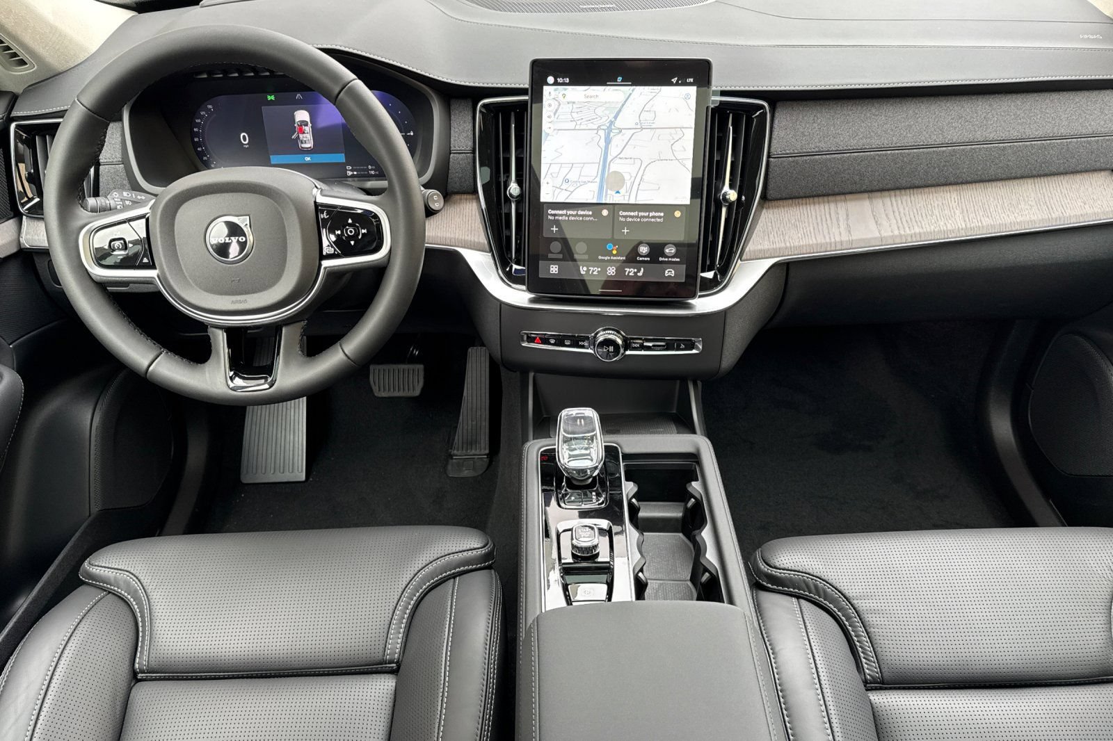 New 2026 Volvo XC90 T8 Ultra w/ Lounge Package AWD/4WD image 14