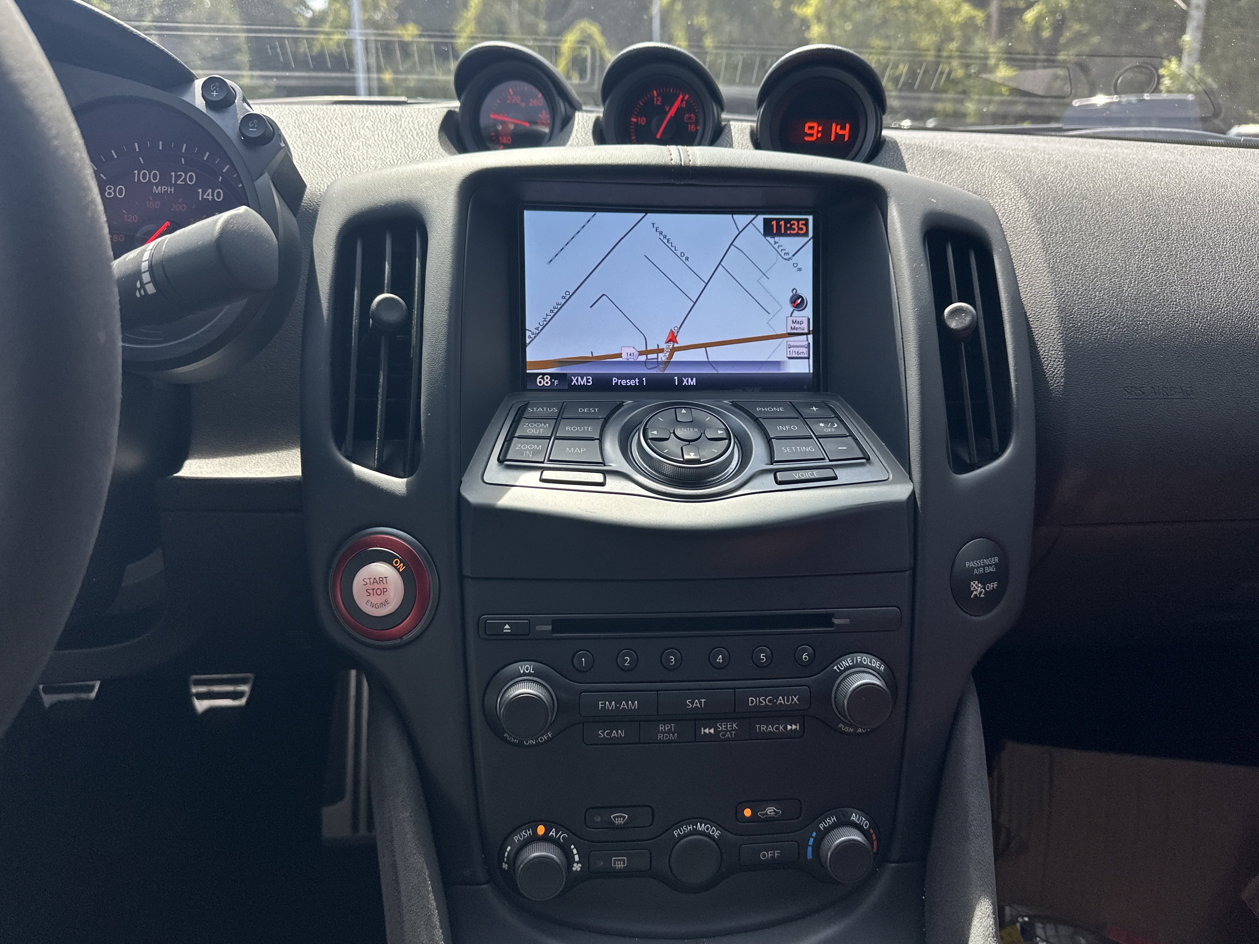 Used 2020 Nissan 370Z NISMO RWD image 22