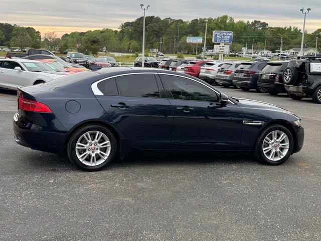 Used 2018 Jaguar XE Premium AWD/4WD image 7
