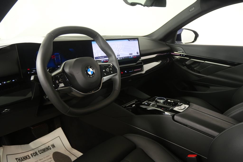 Certified 2026 BMW 530i RWD image 12