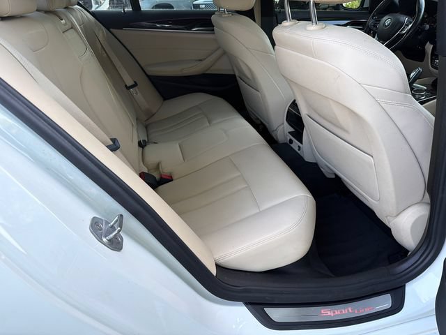 Used 2018 BMW 530i RWD image 15
