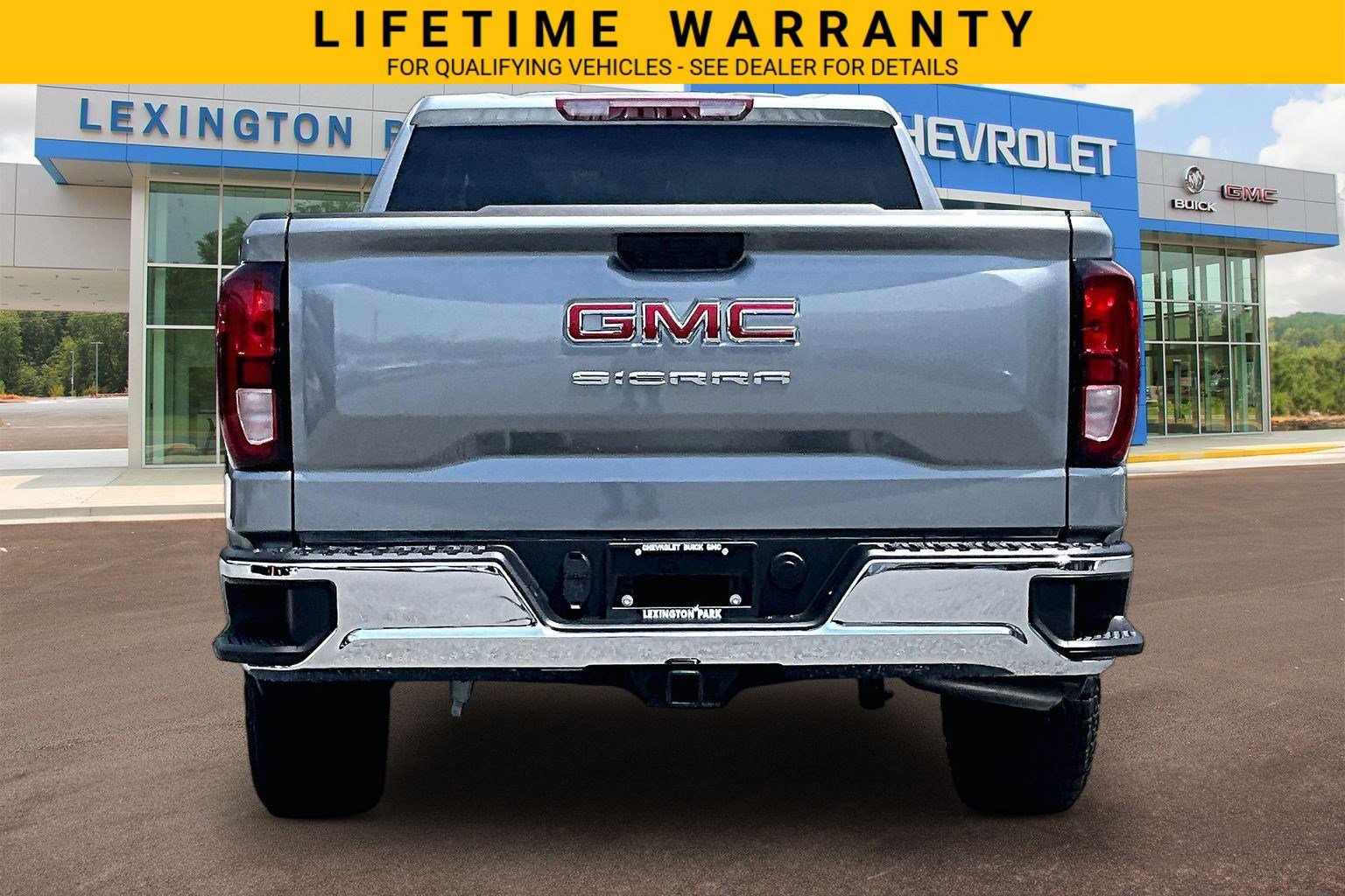 Used 2024 GMC Sierra 1500 Pro w/ Pro Value Package AWD/4WD image 4