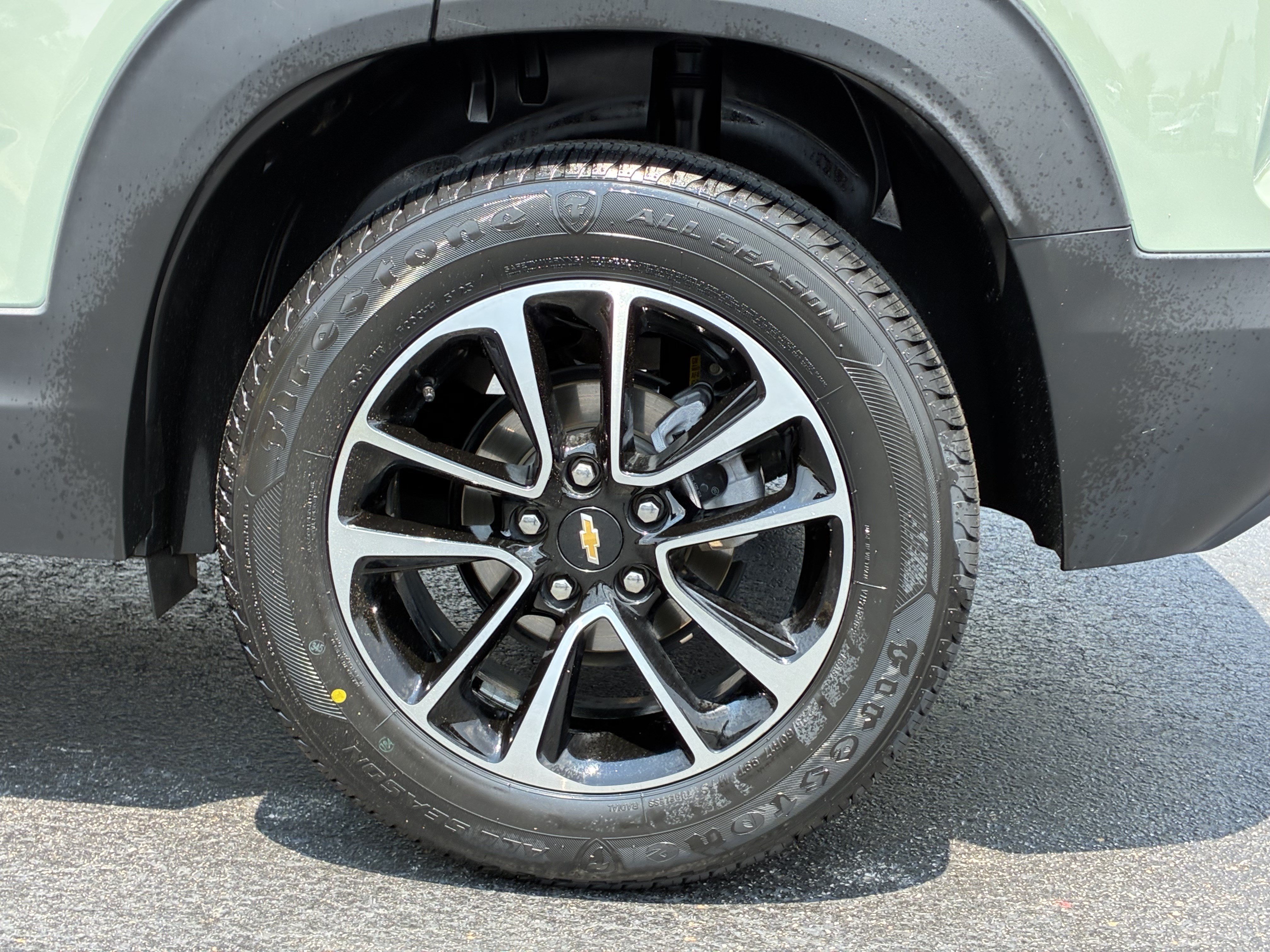 Used 2025 Chevrolet TrailBlazer LT FWD image 9