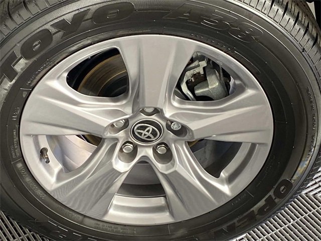 Used 2025 Toyota RAV4 XLE image 29