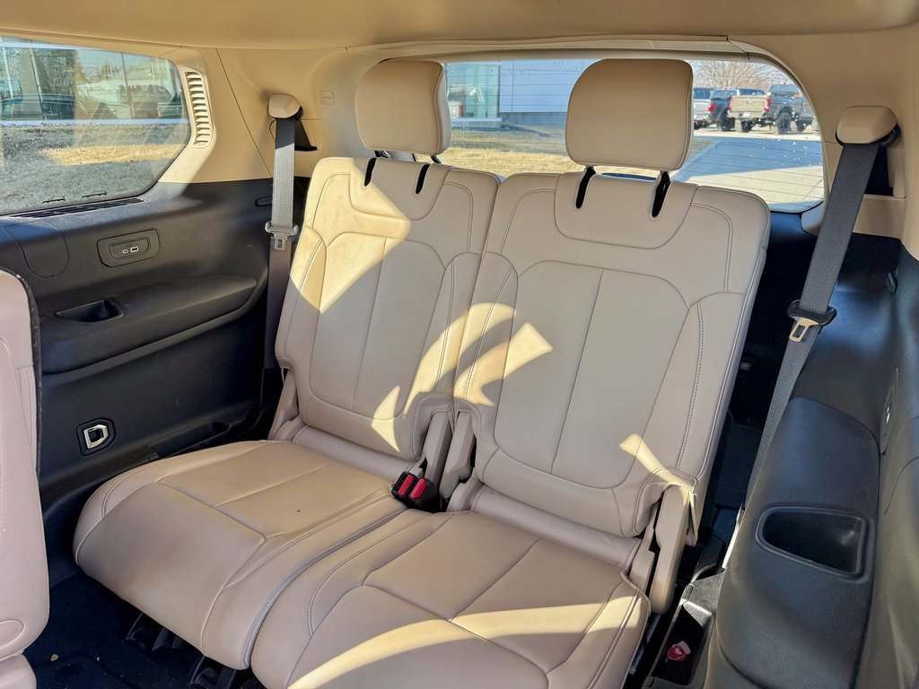 Used 2021 Jeep Grand Cherokee L Limited image 11