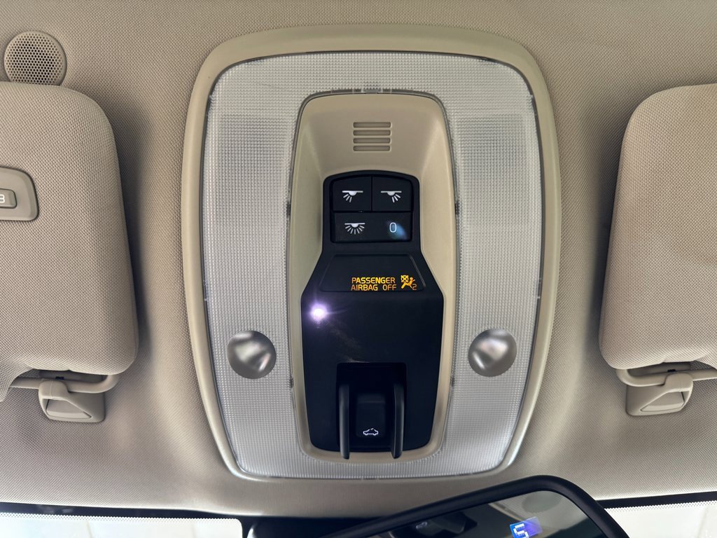 Used 2015 Volvo V60 T5 Premier Plus image 39