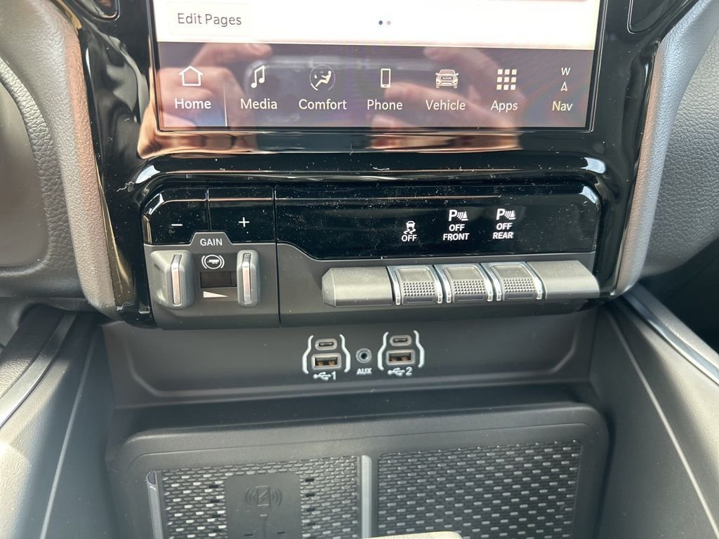 New 2026 RAM 1500 Big Horn AWD/4WD image 15