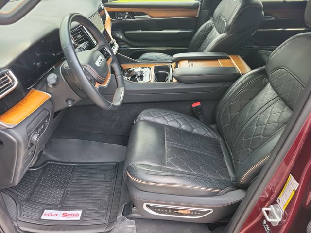 Used 2024 Jeep Grand Wagoneer L Series III AWD/4WD image 11