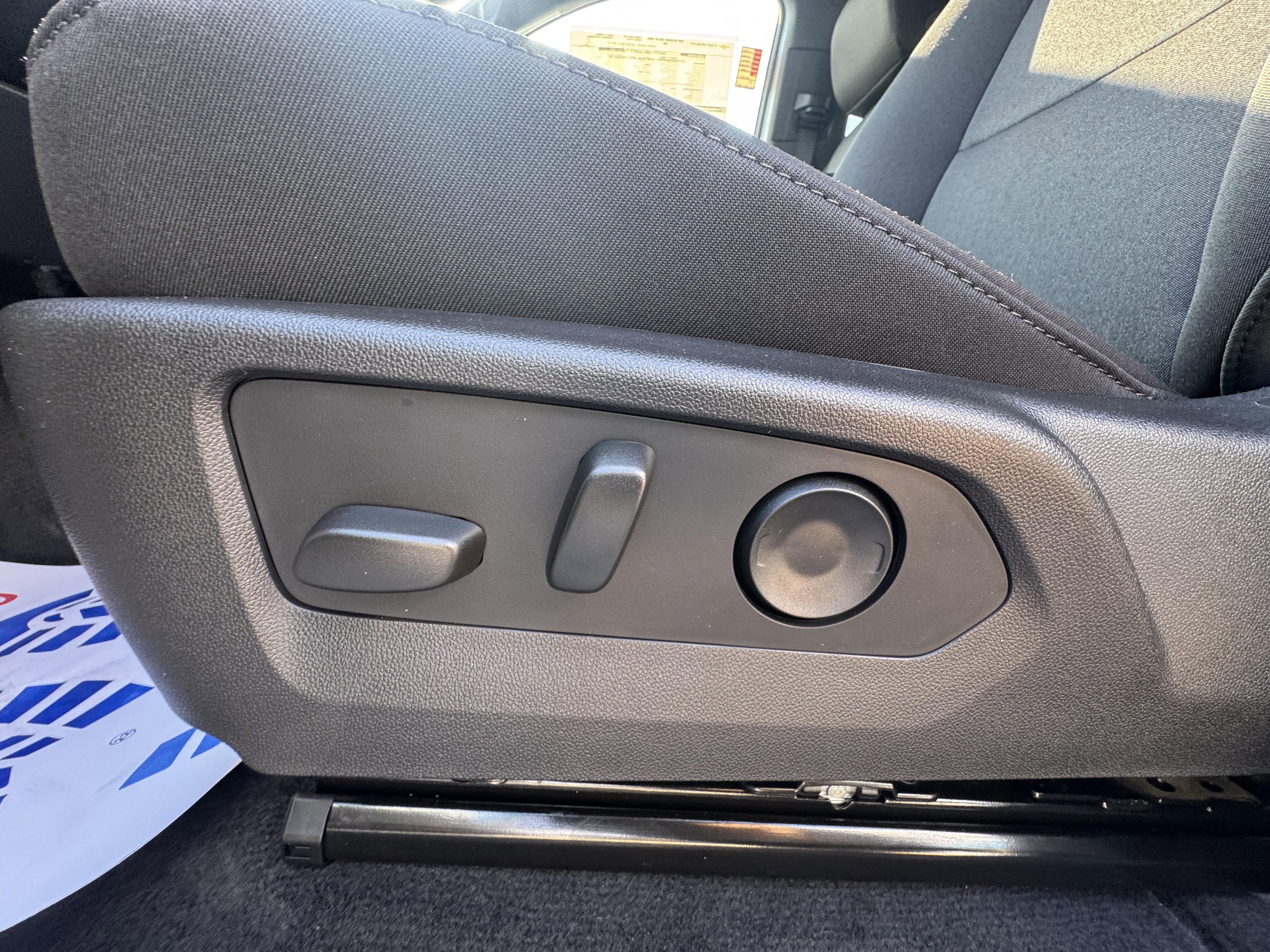 New 2026 Chevrolet Colorado W/T image 11