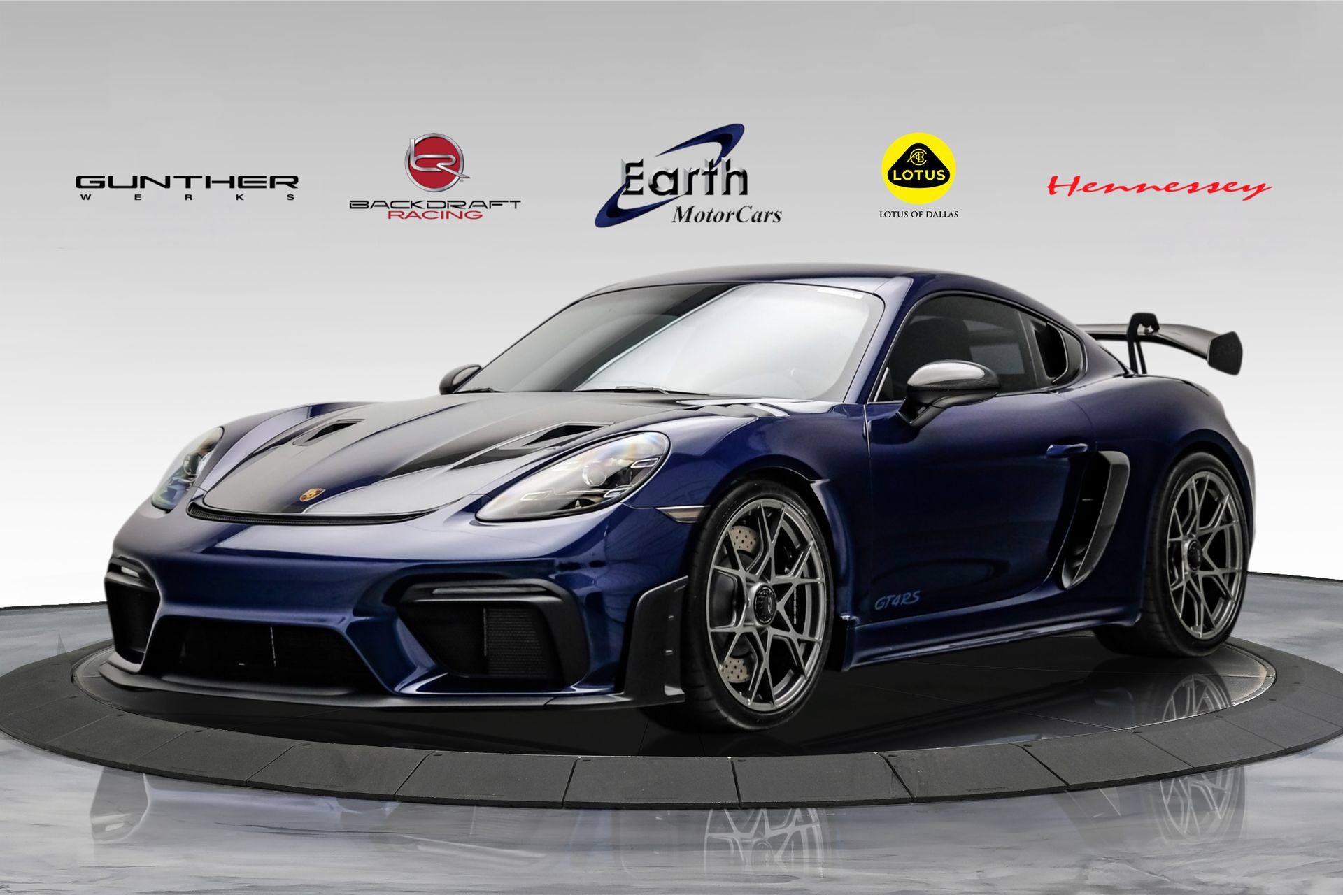 Used 2025 Porsche 718 Cayman GT4 RS RWD image 1