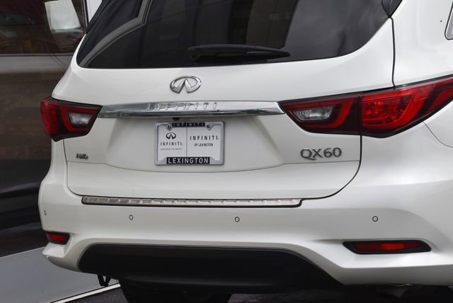 Used 2020 INFINITI QX60 Luxe w/ Sensory Package AWD/4WD image 30