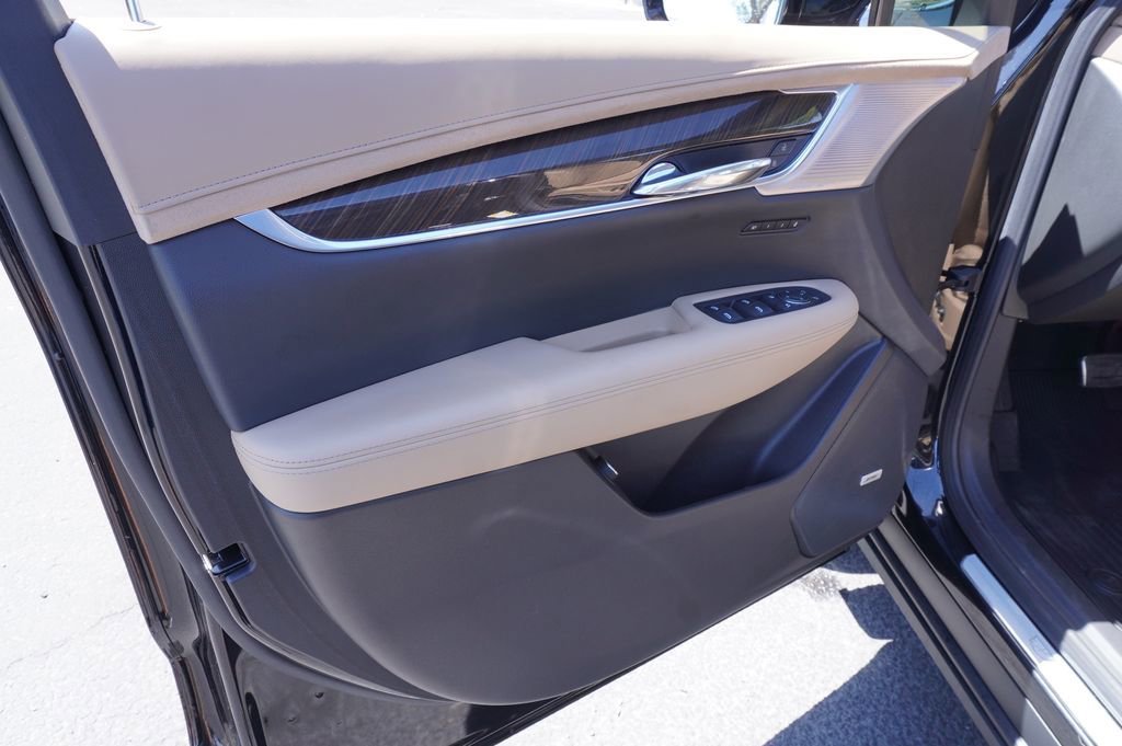 Certified 2024 Cadillac XT6 Sport w/ LPO, Onyx Lite Package image 16