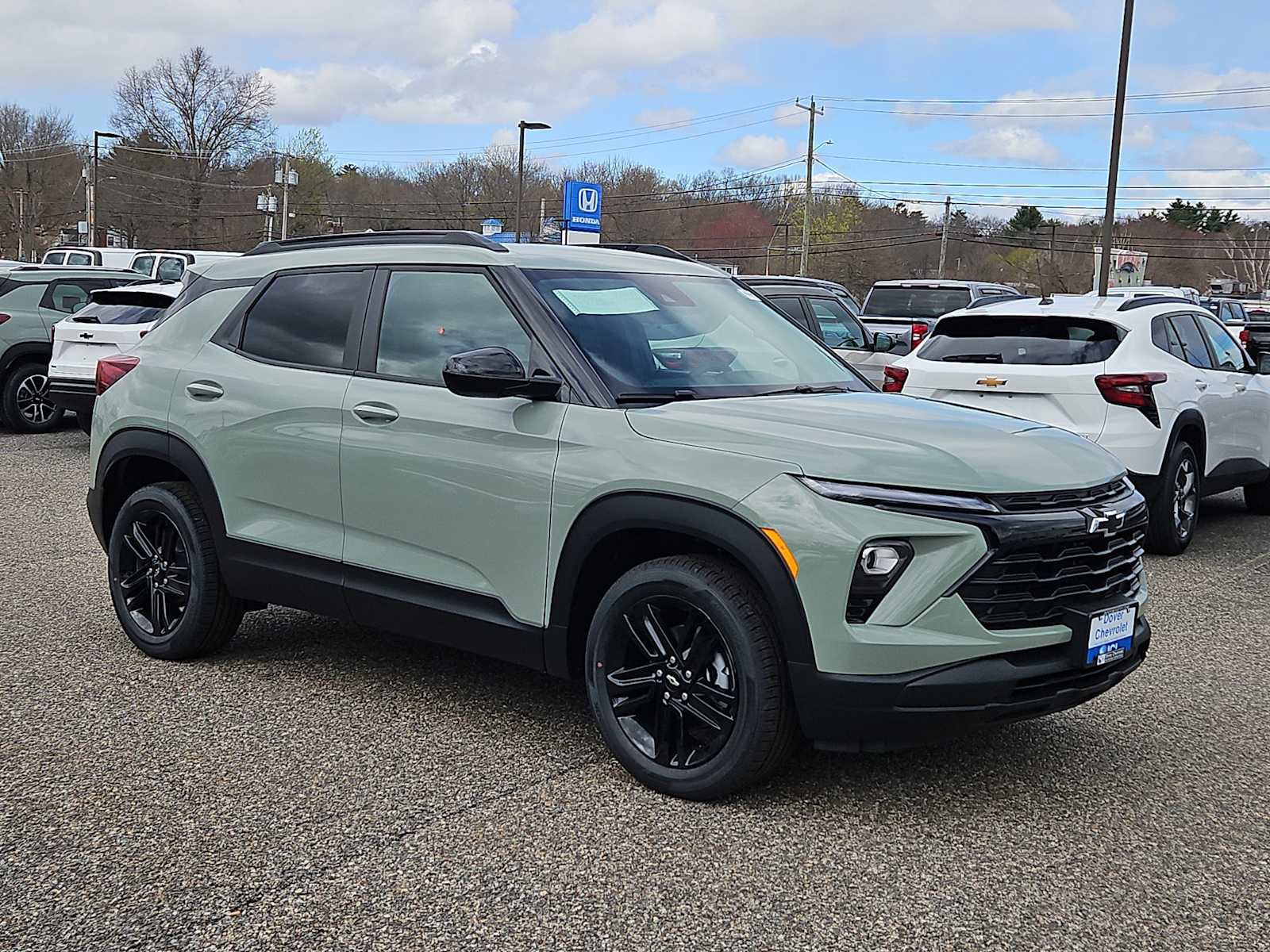 New 2026 Chevrolet TrailBlazer LT w/ Midnight Edition AWD/4WD image 2