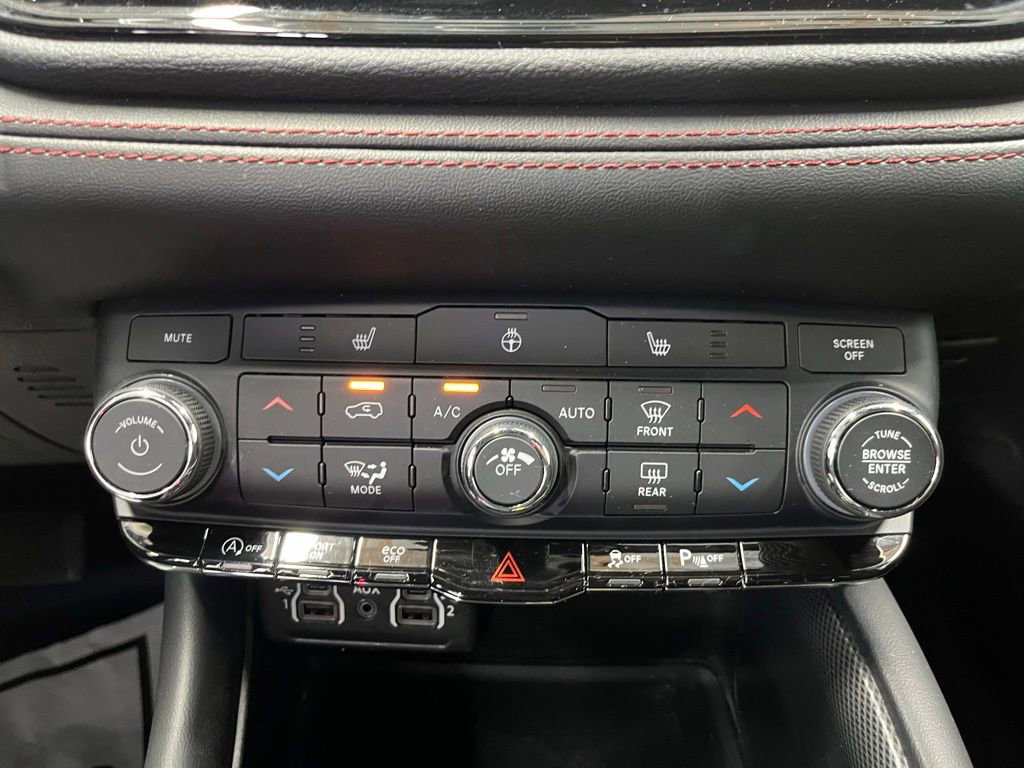 Used 2025 Dodge Durango GT w/ Blacktop Package image 15