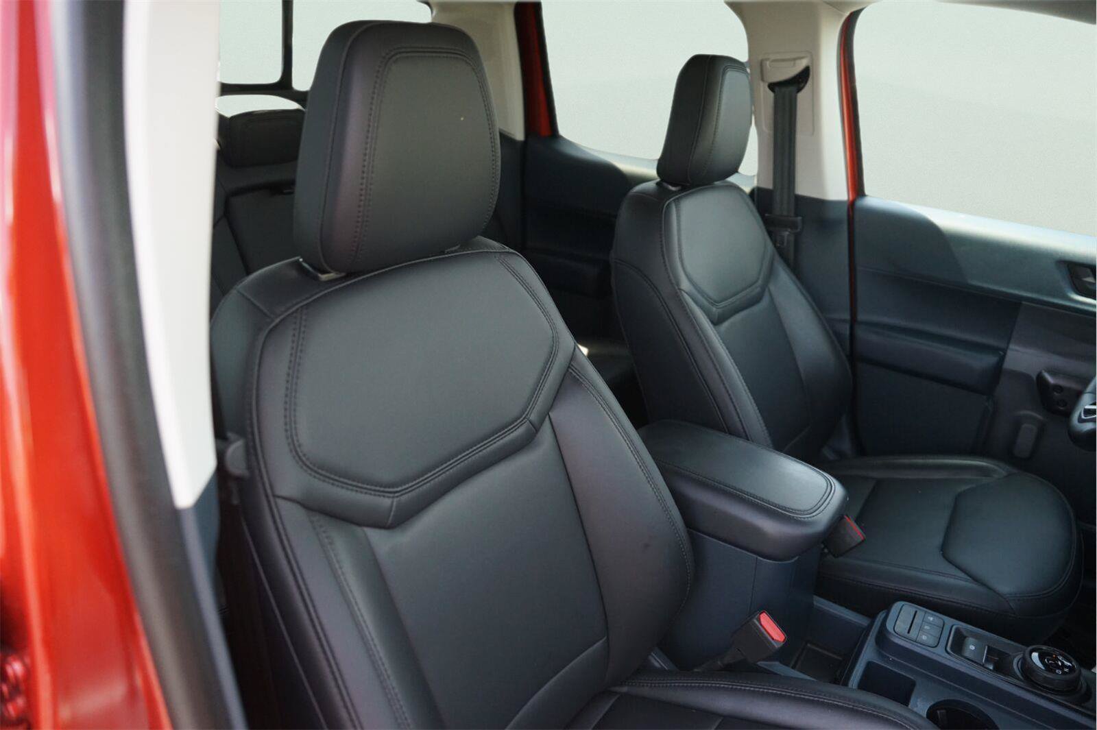 Used 2024 Ford Maverick Lariat w/ Black Appearance Package FWD image 20