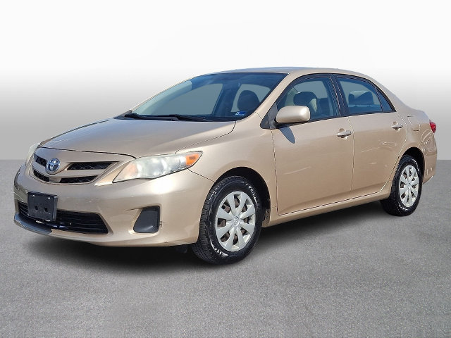 Used 2011 Toyota Corolla LE FWD image 1