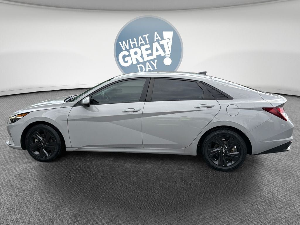 Used 2021 Hyundai Elantra SEL FWD image 7