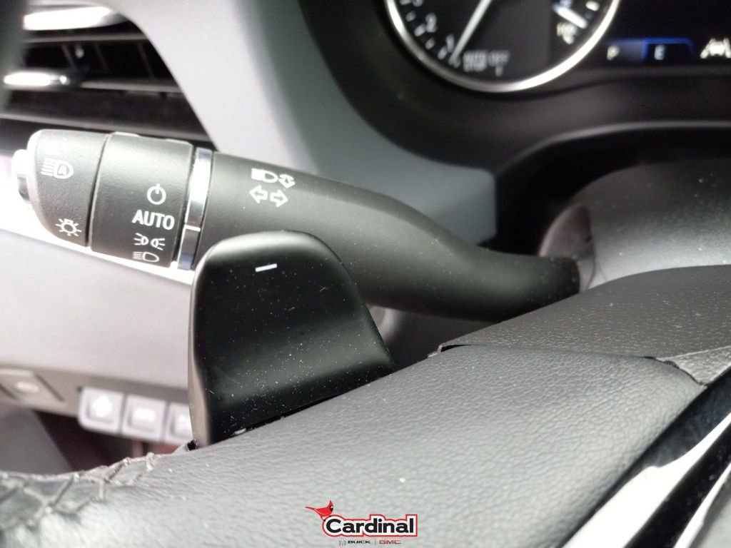 Used 2024 Buick Enclave Premium image 33